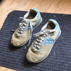 Saucony Shadow running shoes women 6